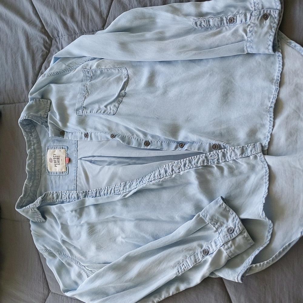 Perfect Shirt - Chambray collared shirt